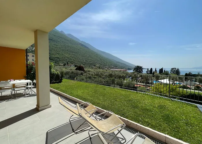 Dreizimmerwohnung Mit Seeblick By Interhome Daire Malcesine