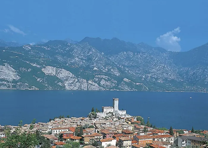 Dreizimmerwohnung Mit Seeblick By Interhome Daire